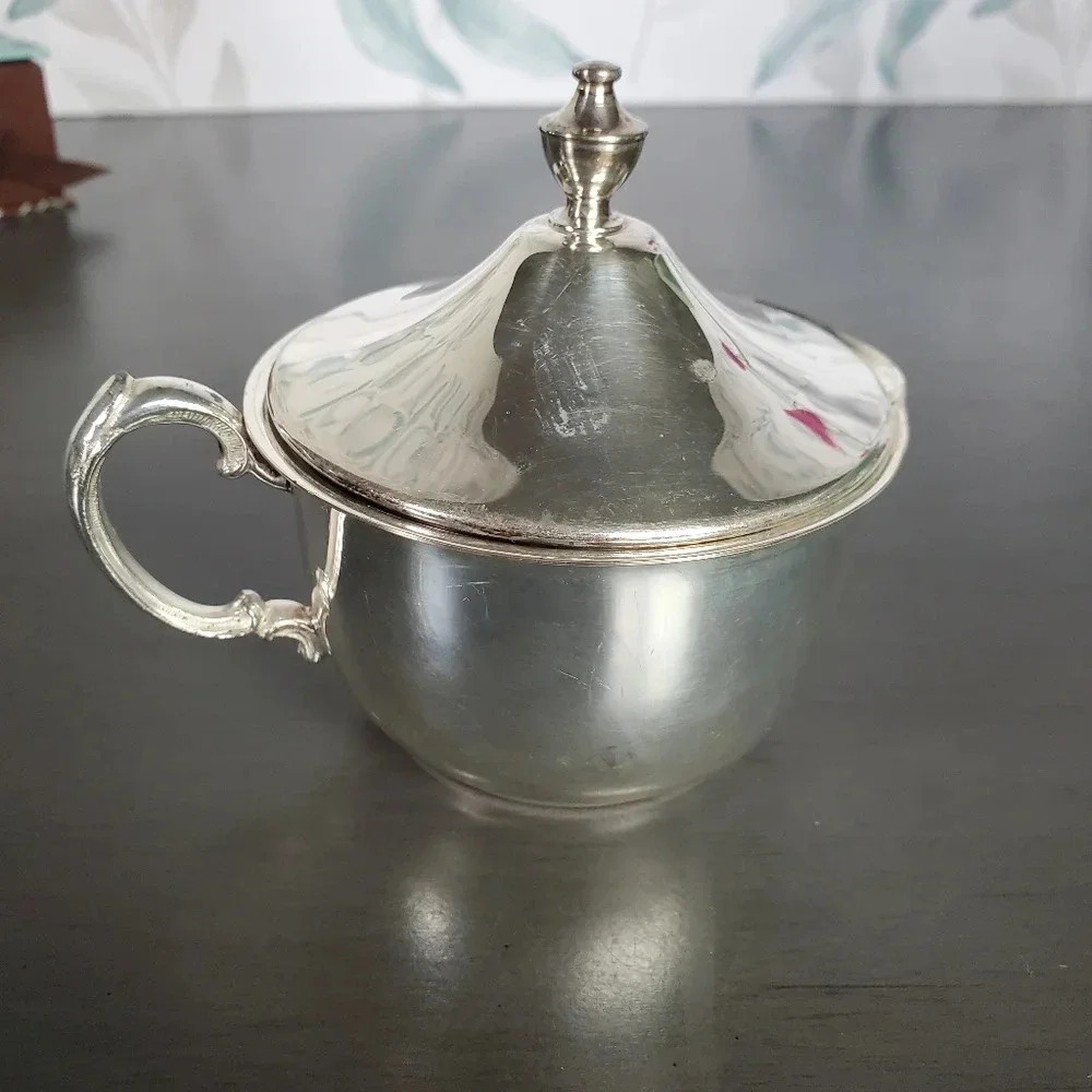 🔥HP | ANTIQUE | Vintage Silverplate Creamer sz 4"